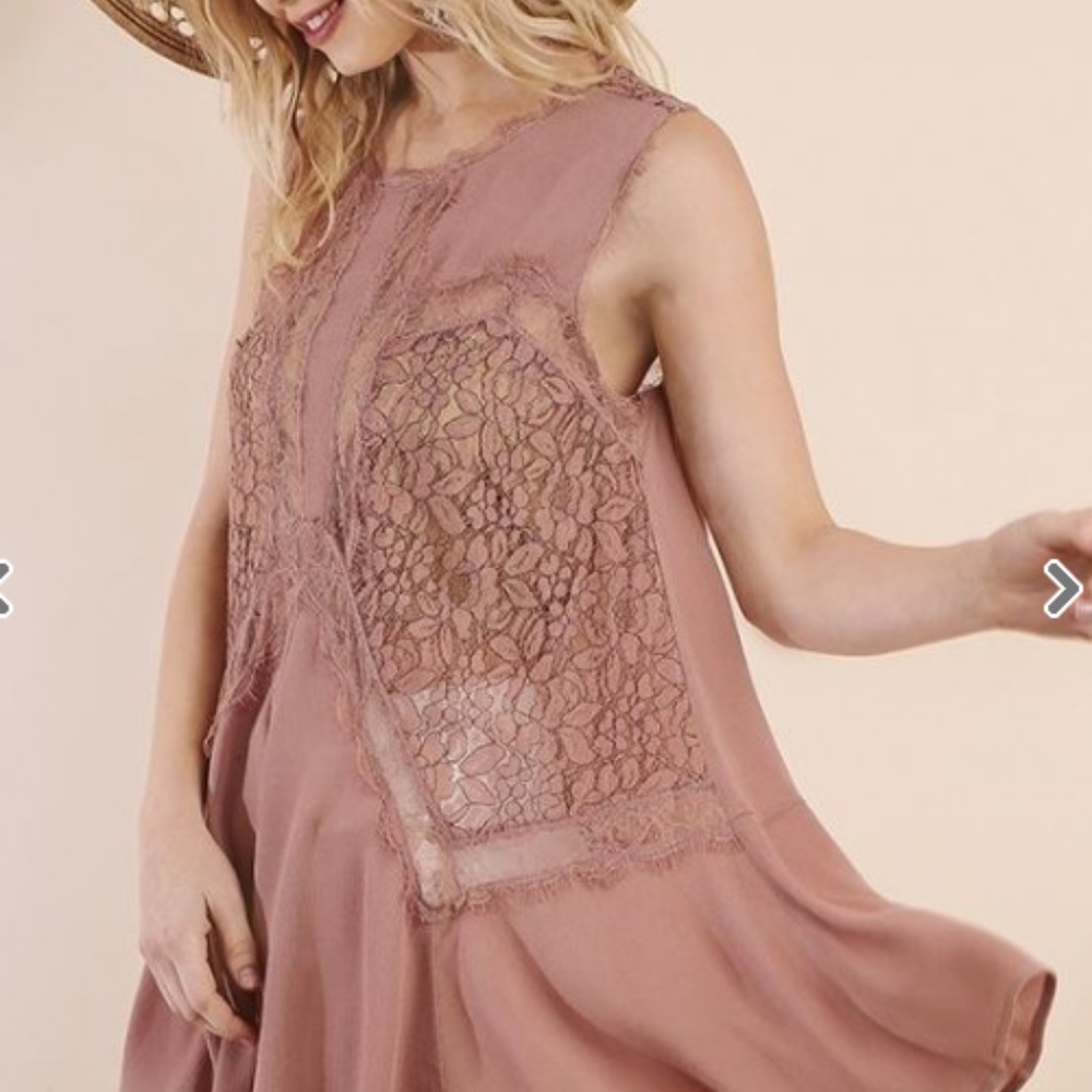 Umgee Dusty Rose Sleeveless Sheer Lace Tunic